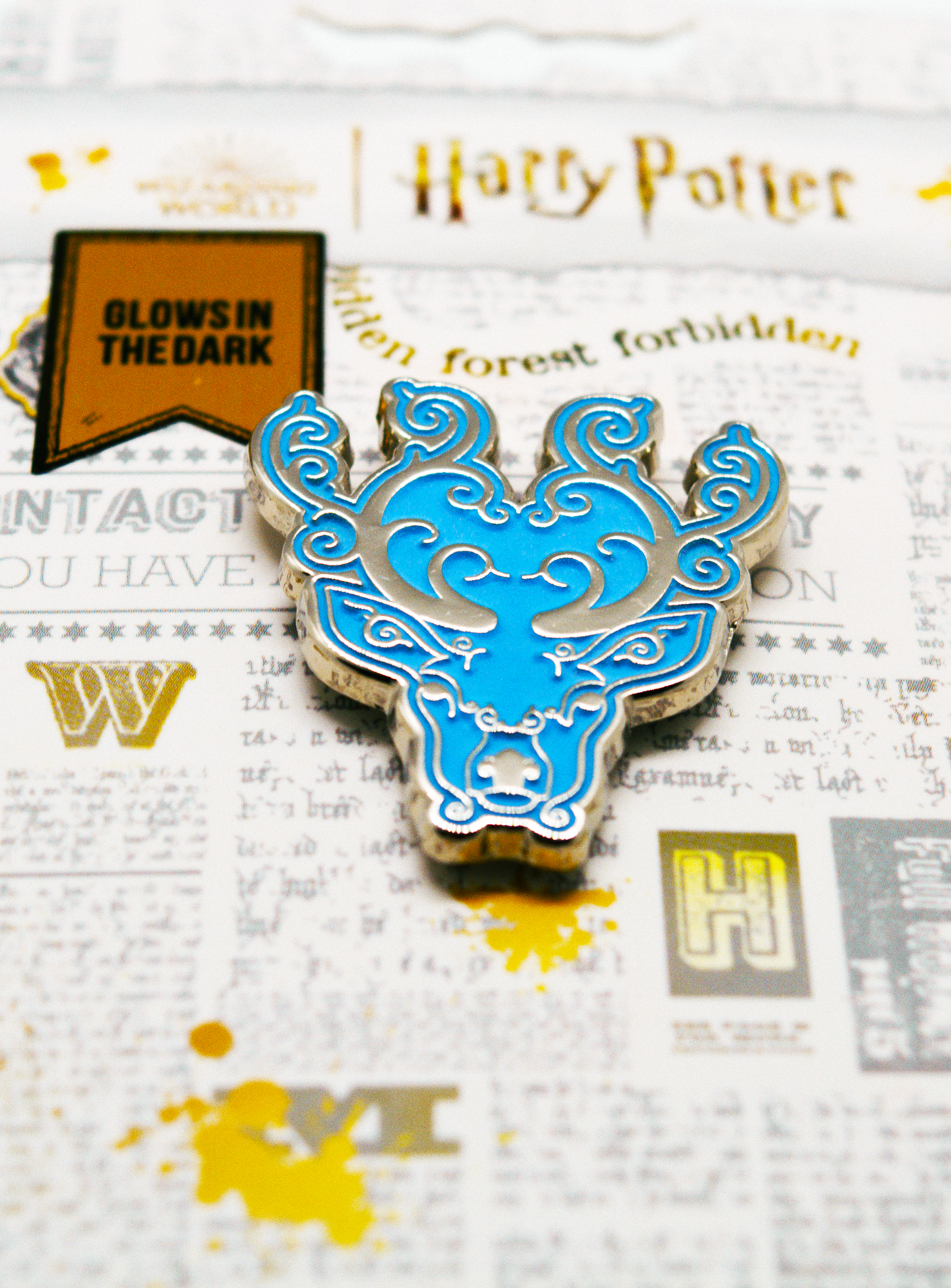 HPPGD2209PB Licensed Harry Potter Harry’s Patronus Glow in the Dark Pin badge